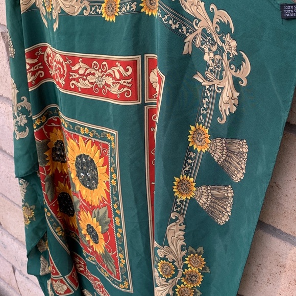 Hermès - Forest Green Silk Sunflower Scarf - Picture 11 of 16